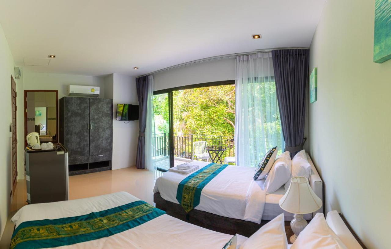 Готель Rossarin Sea View Patong Екстер'єр фото