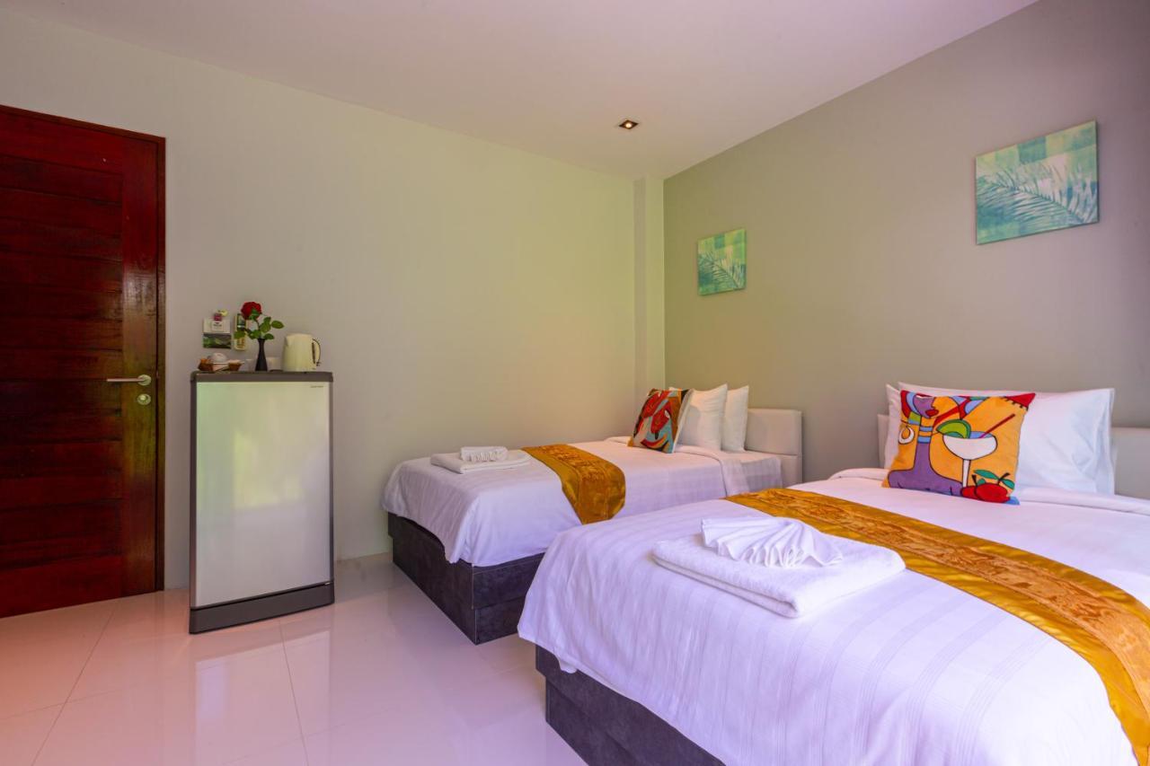 Готель Rossarin Sea View Patong Екстер'єр фото