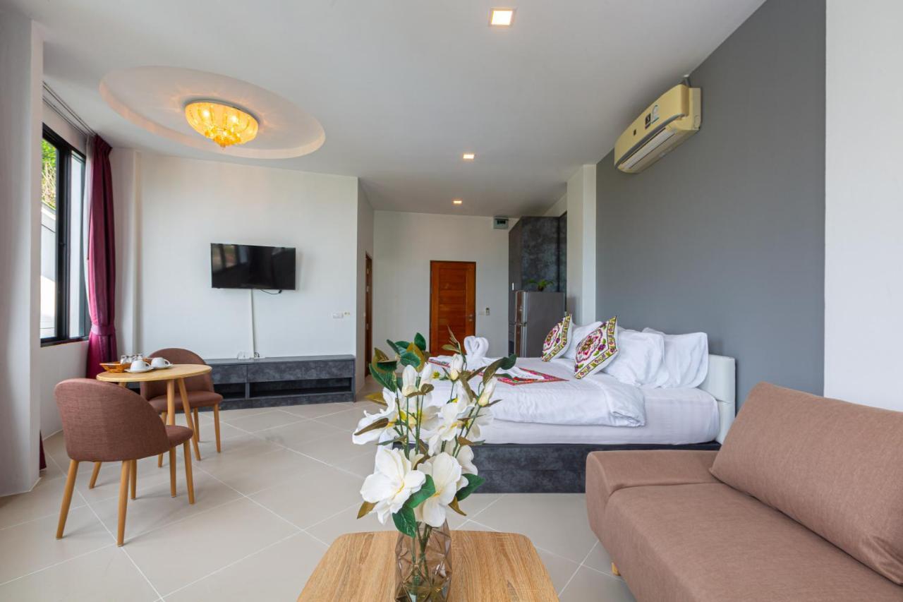 Готель Rossarin Sea View Patong Екстер'єр фото