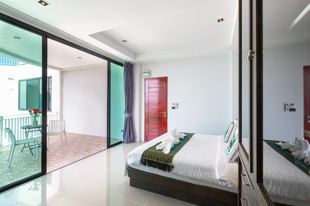 Готель Rossarin Sea View Patong Екстер'єр фото