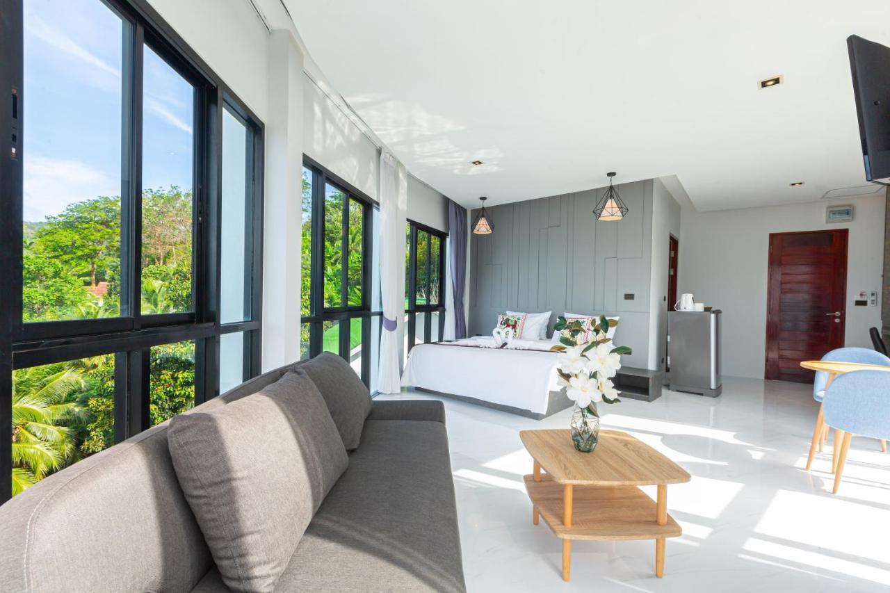 Готель Rossarin Sea View Patong Екстер'єр фото