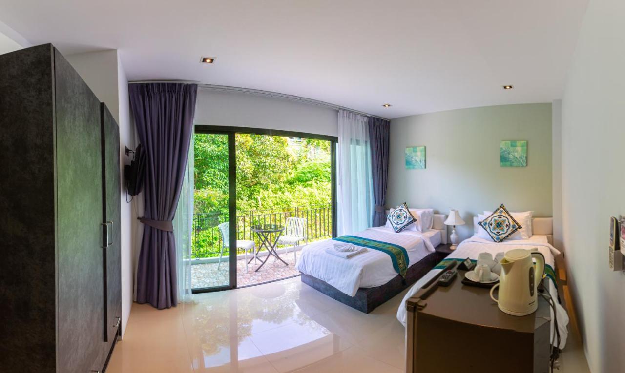 Готель Rossarin Sea View Patong Екстер'єр фото