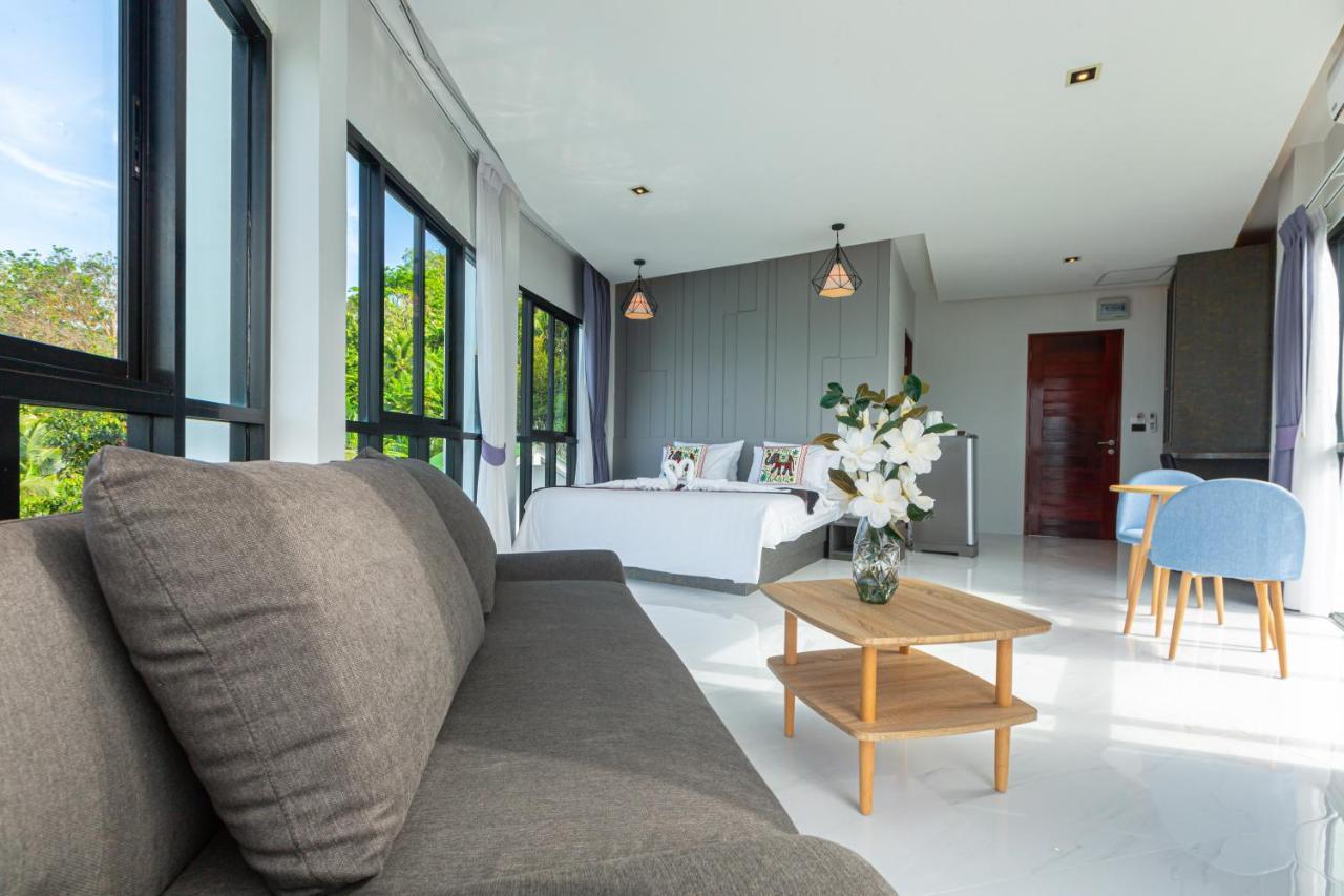 Готель Rossarin Sea View Patong Екстер'єр фото