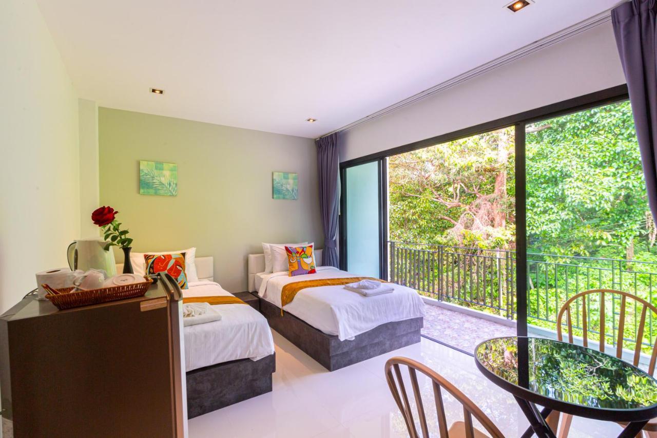 Готель Rossarin Sea View Patong Екстер'єр фото