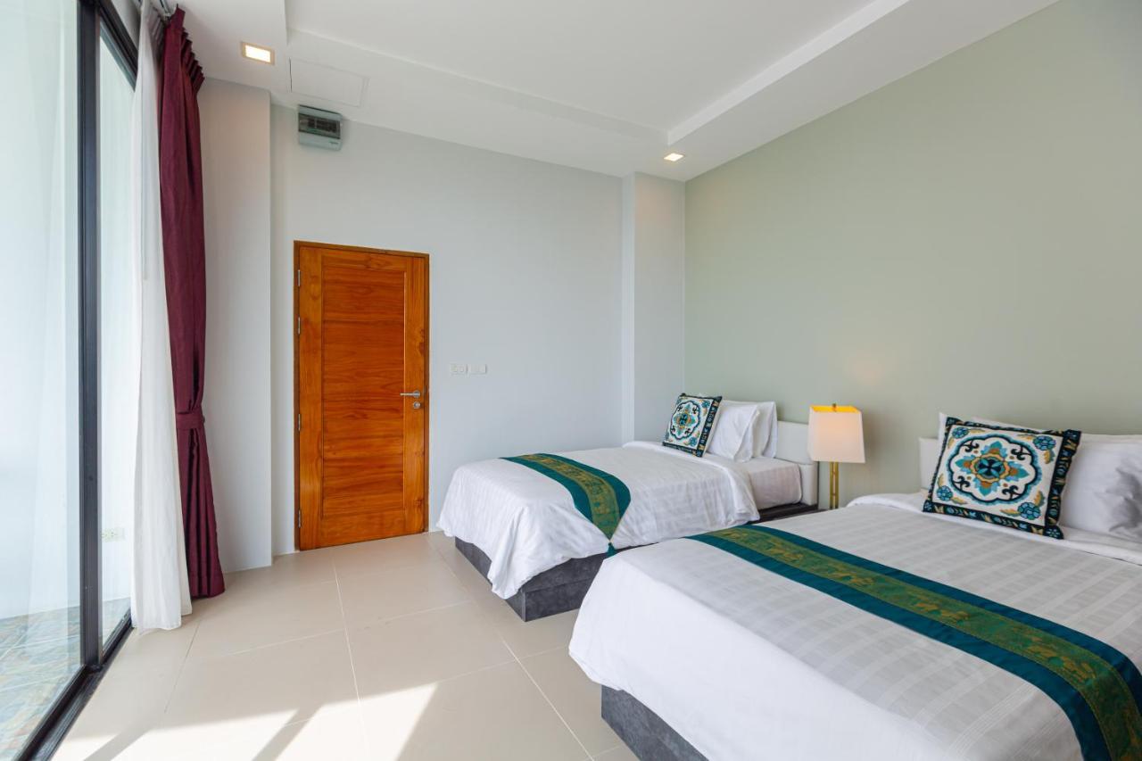 Готель Rossarin Sea View Patong Екстер'єр фото