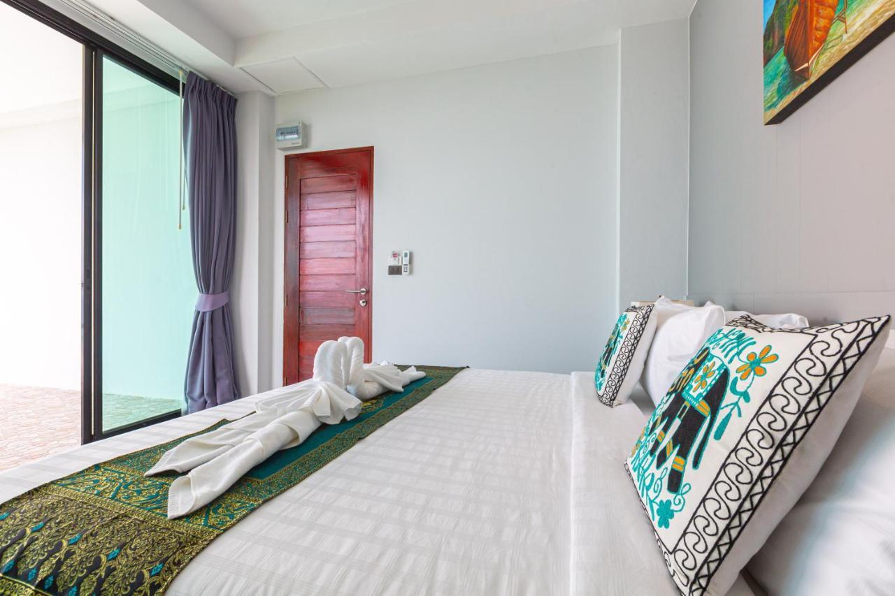 Готель Rossarin Sea View Patong Екстер'єр фото